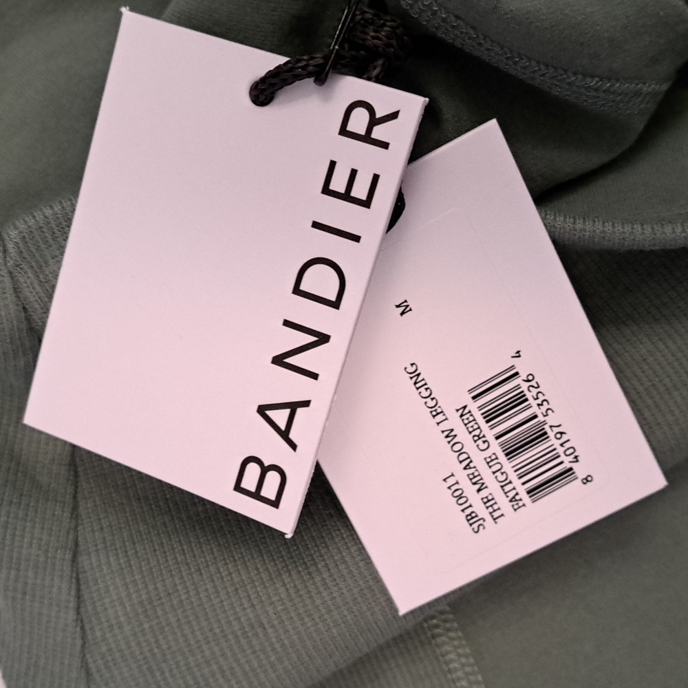 Bandier x Sincerely Jules The Meadow Legging in Fatigue Green - Picture 10 of 12